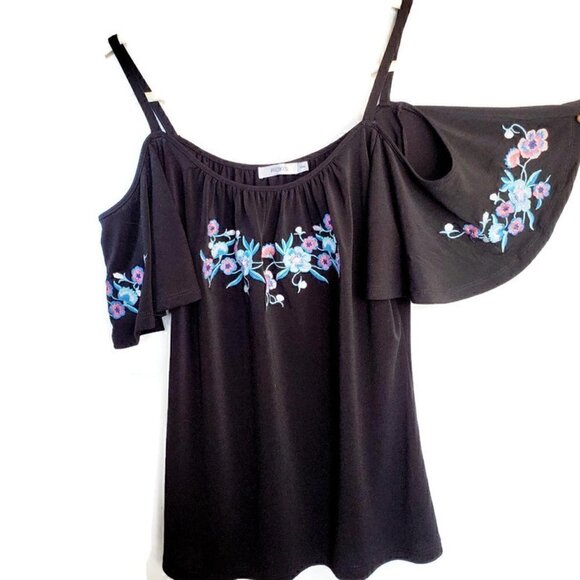 𝅺WOMEN'S Black Top with Floral Embroidery, Summer Party Blouse, Size M - Picture 5 of 5
